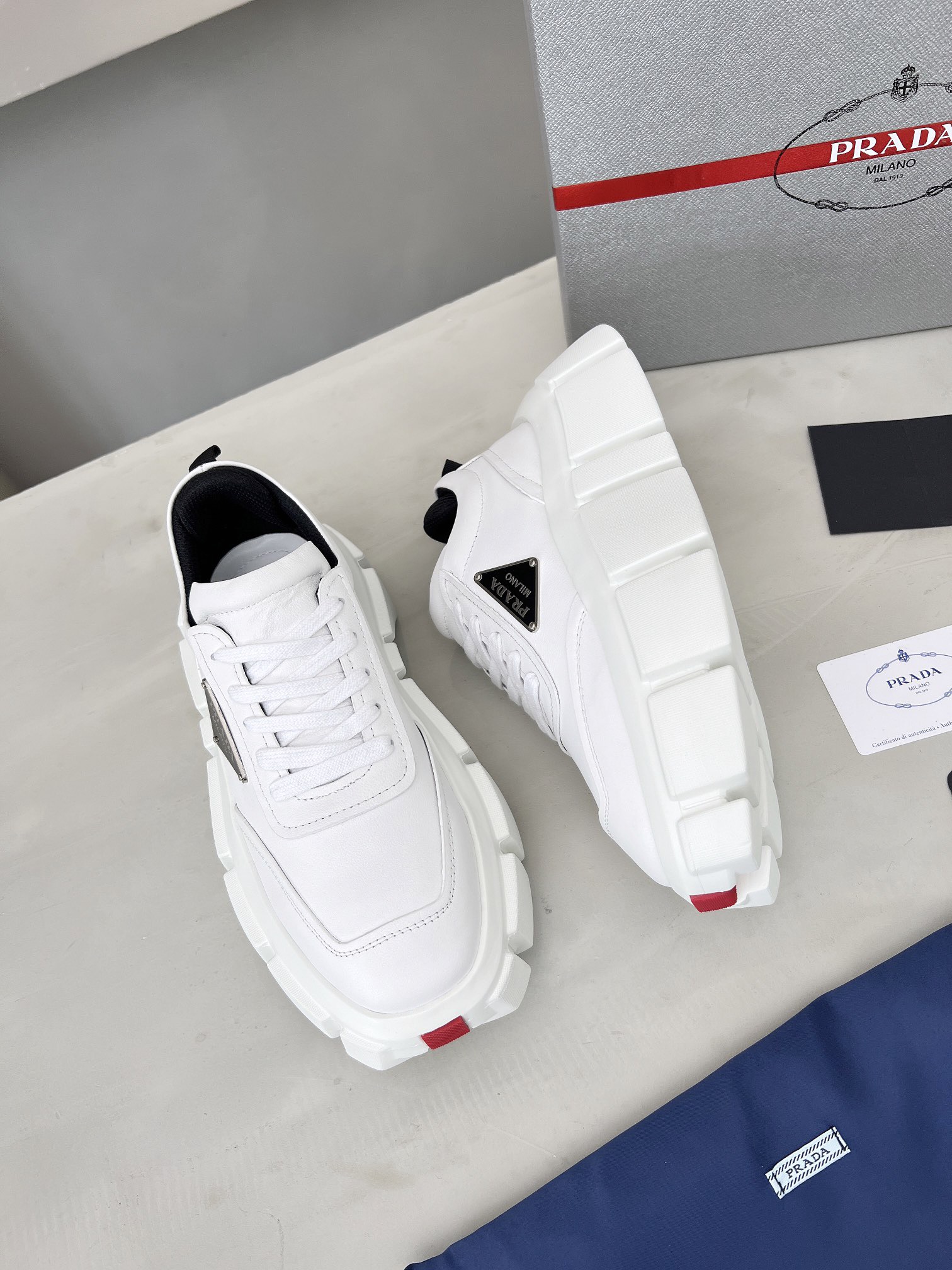 Women Men Top Quality P*rada shoes