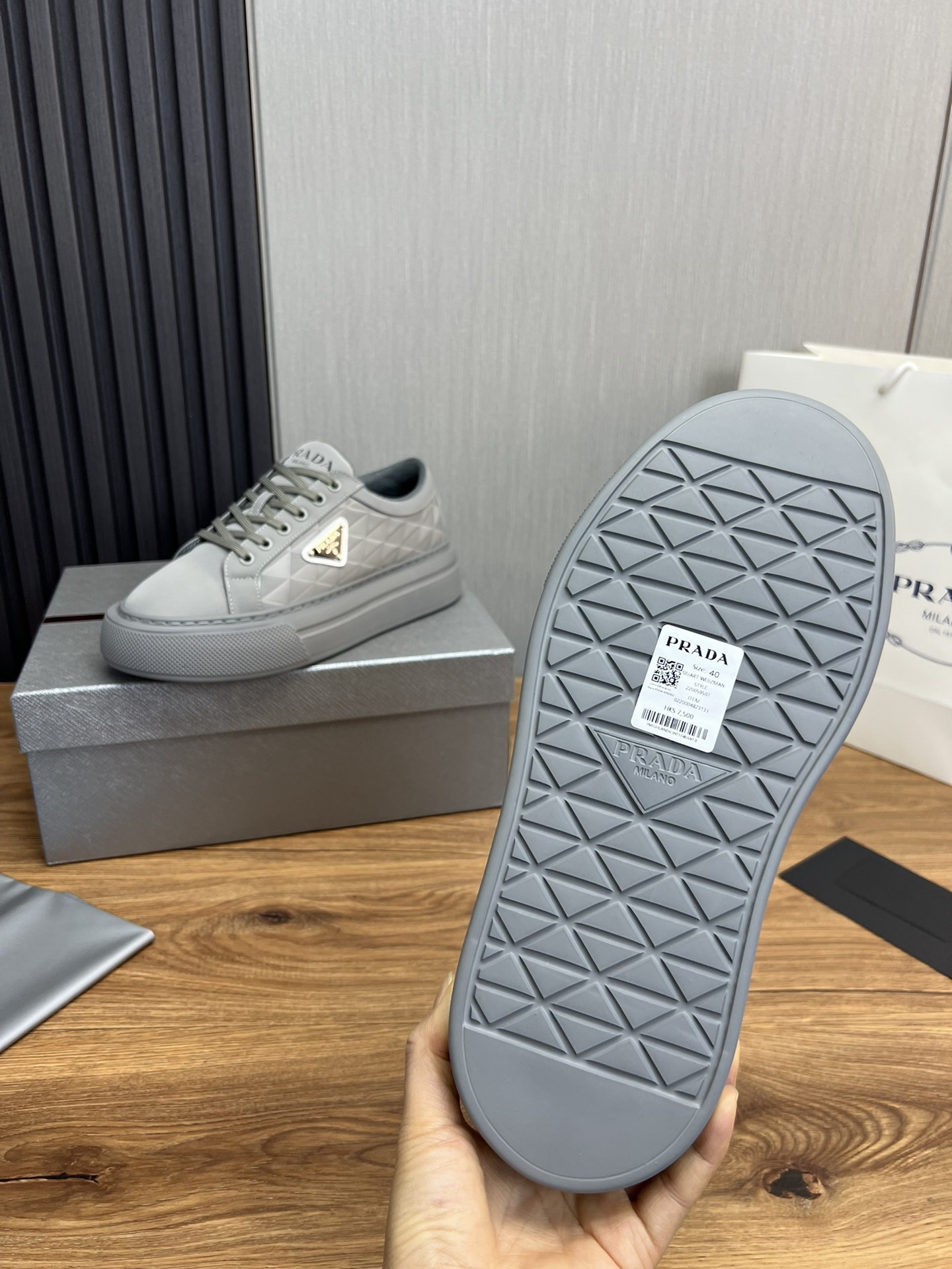 Women Men Top Quality P*rada shoes