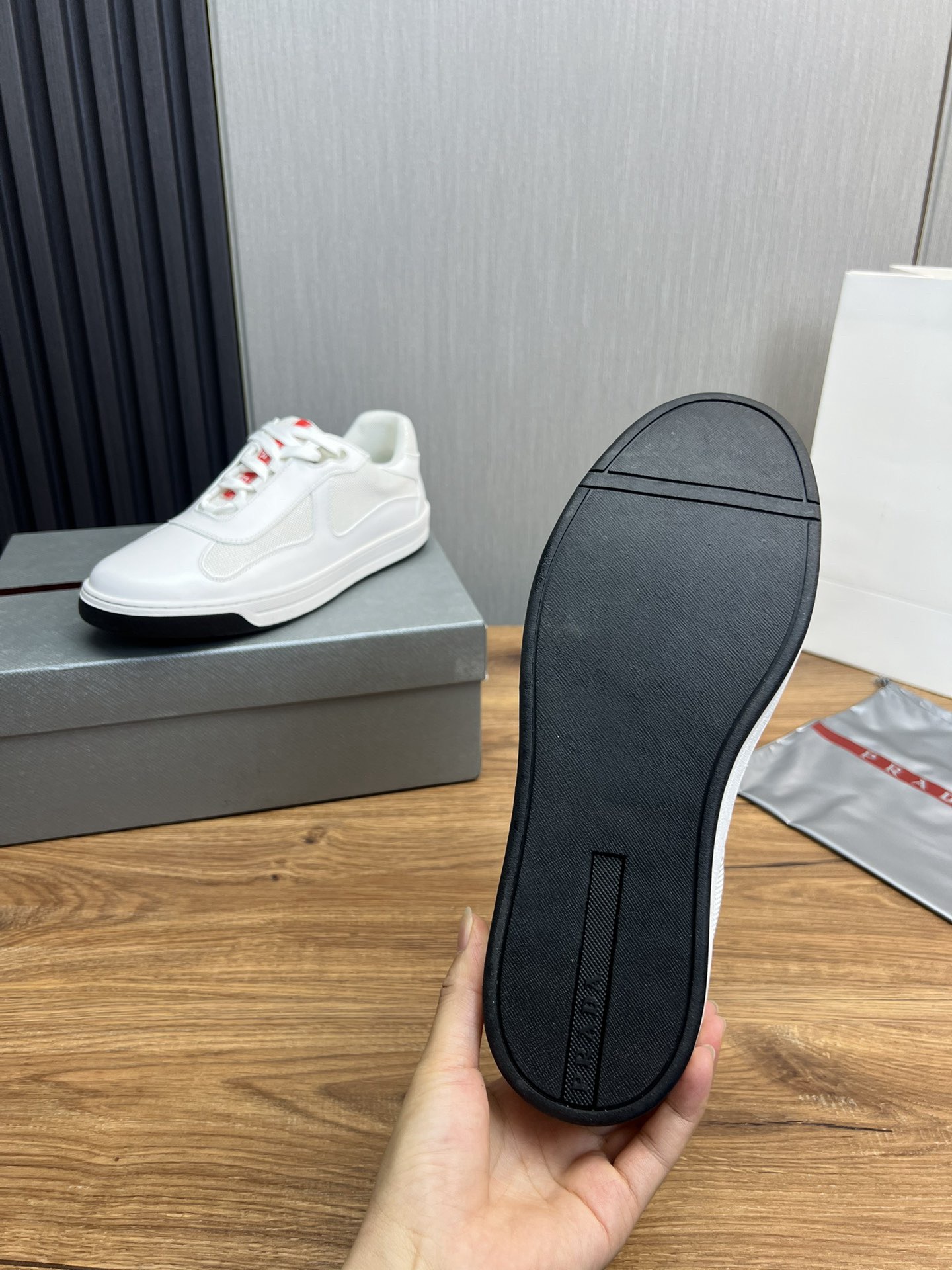 Women Men Top Quality P*rada shoes