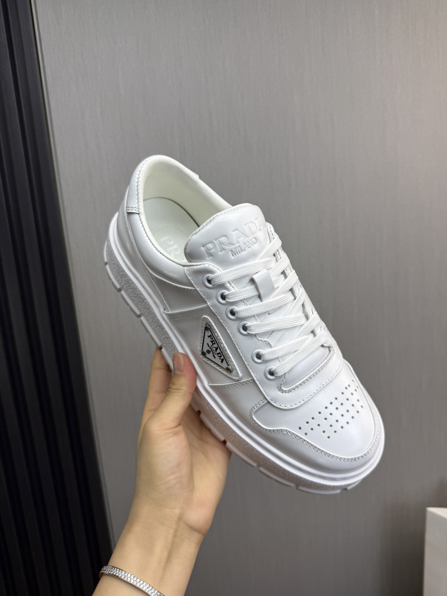 Women Men Top Quality P*rada shoes