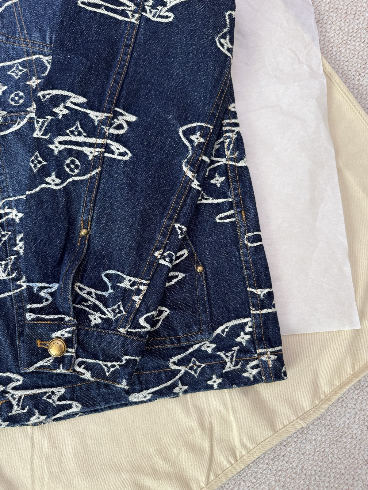 L*V Louis Vuitt*on Top Quality 1:1 Jacket