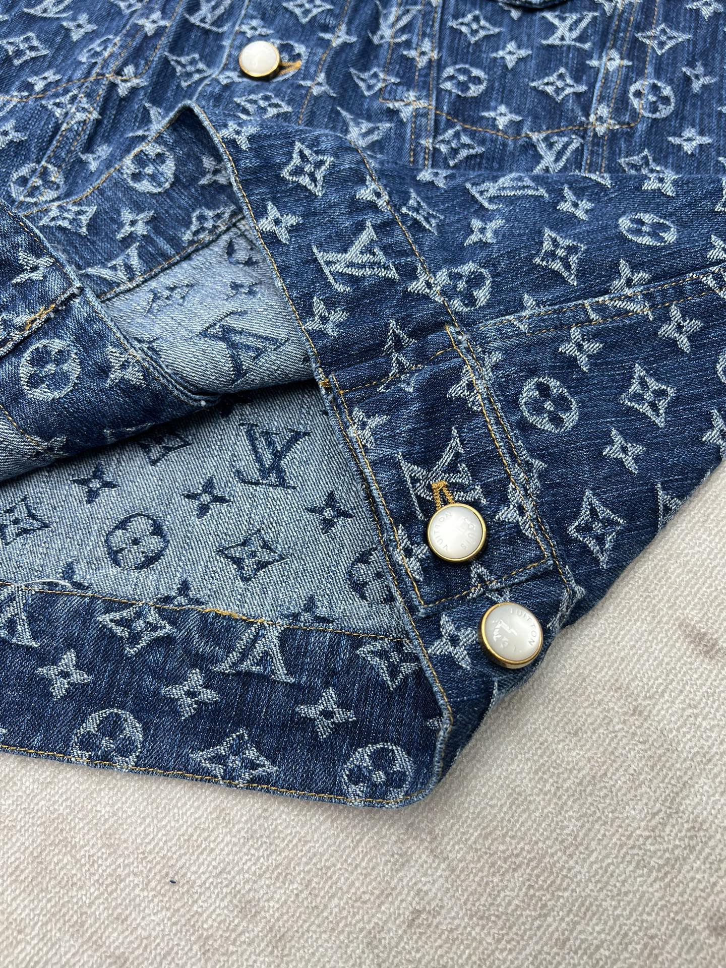 L*V Louis Vuitt*on Top Quality 1:1 Jacket