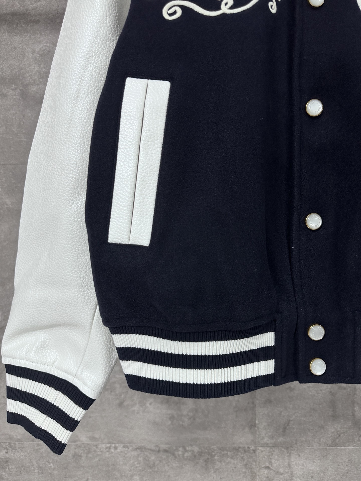 L*V Louis Vuitt*on Top Quality 1:1 Jacket