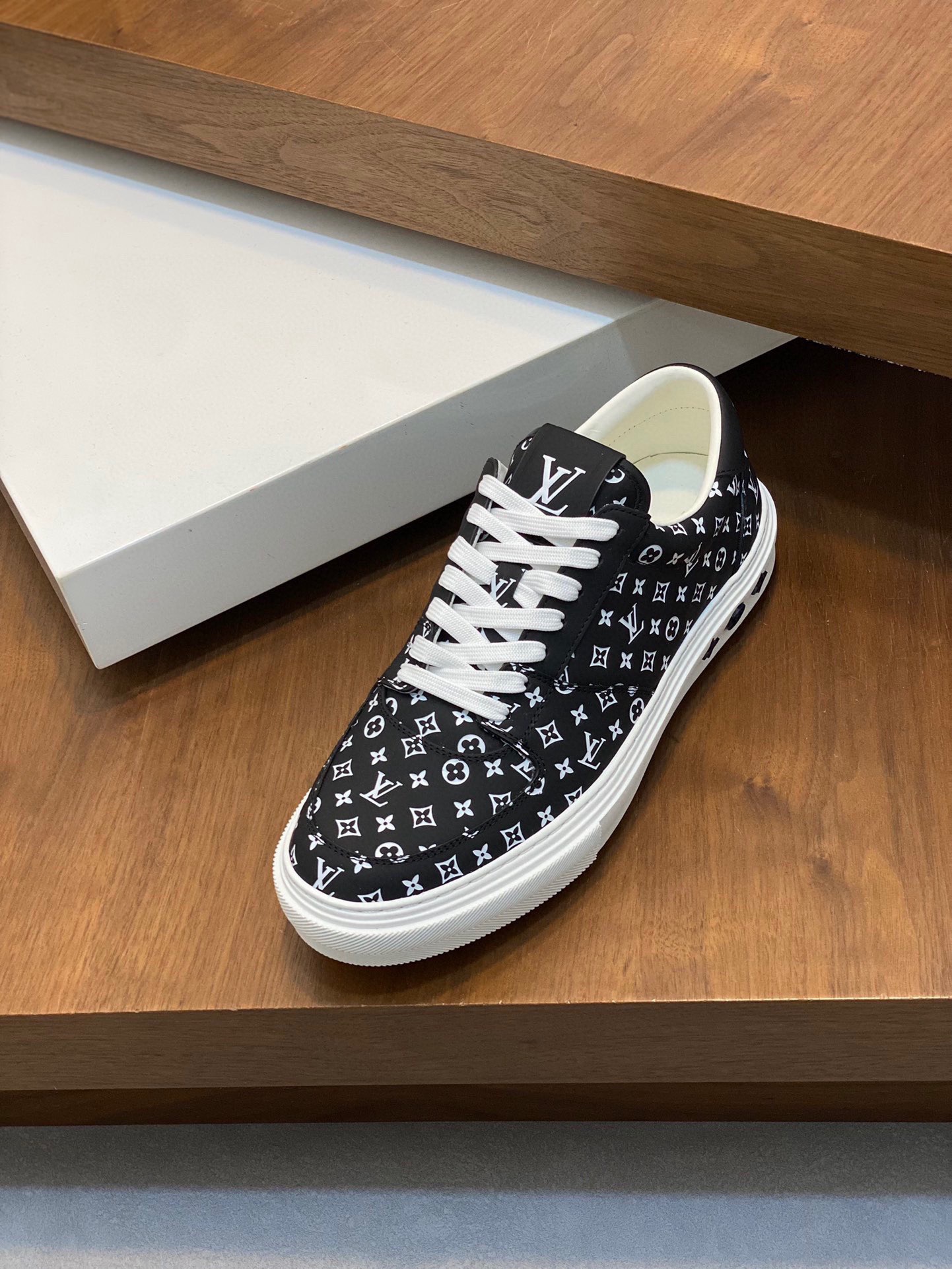 Men L*ouis V*uitton Top Sneaker L*V Shoes